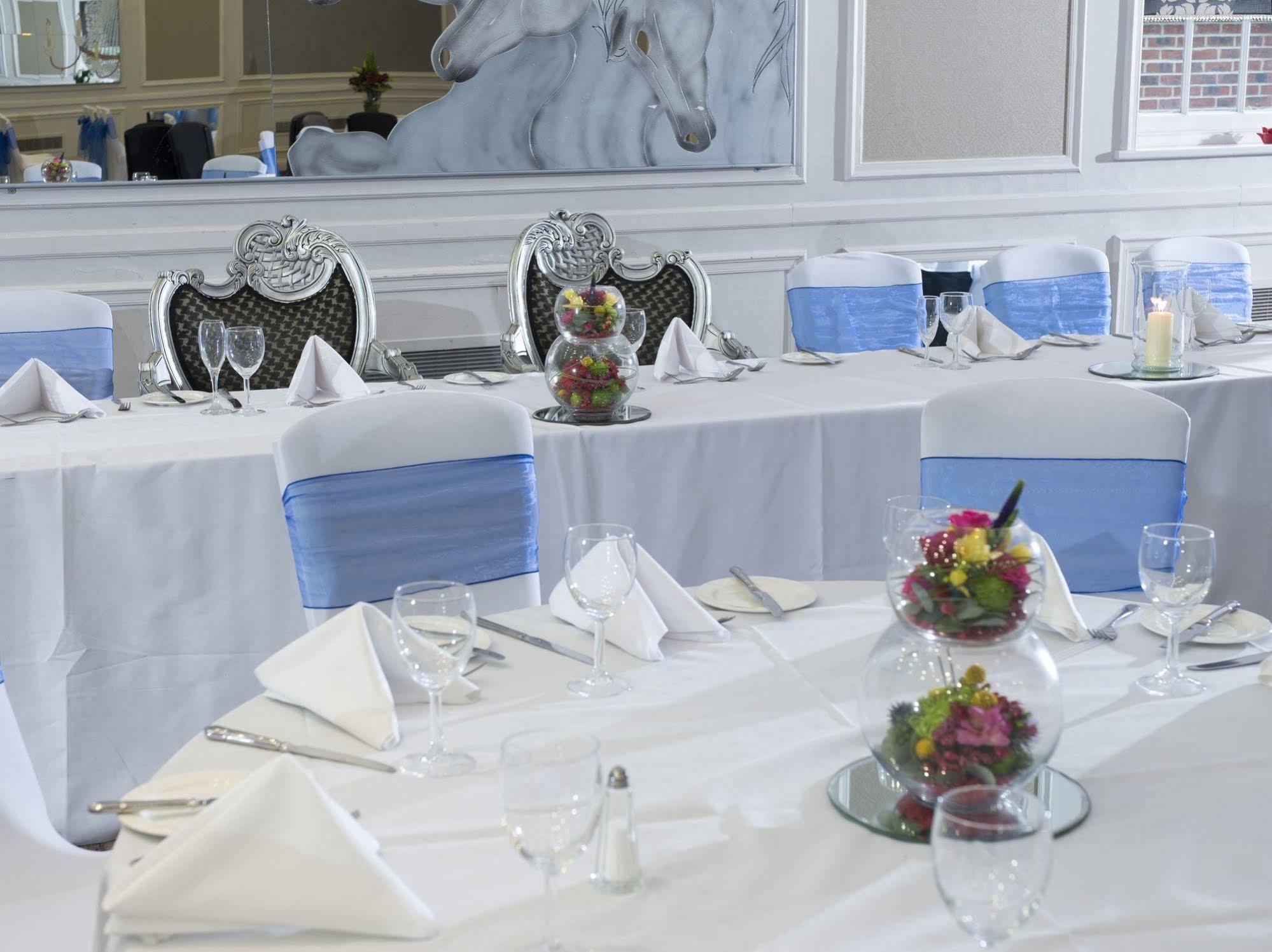 The Spread Eagle Hotel Thame Esterno foto
